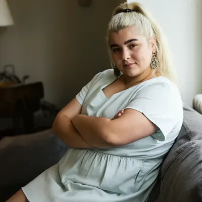 Лиза, 27