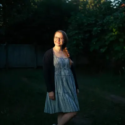 Алина, 25