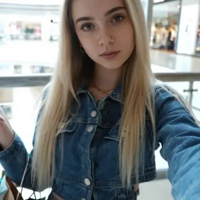 Юлия, 21
