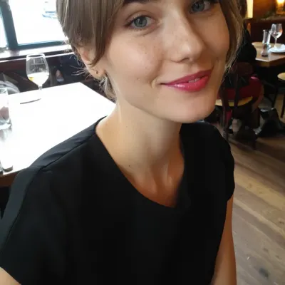 Альбина, 21
