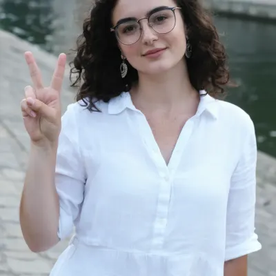 Элене, 30